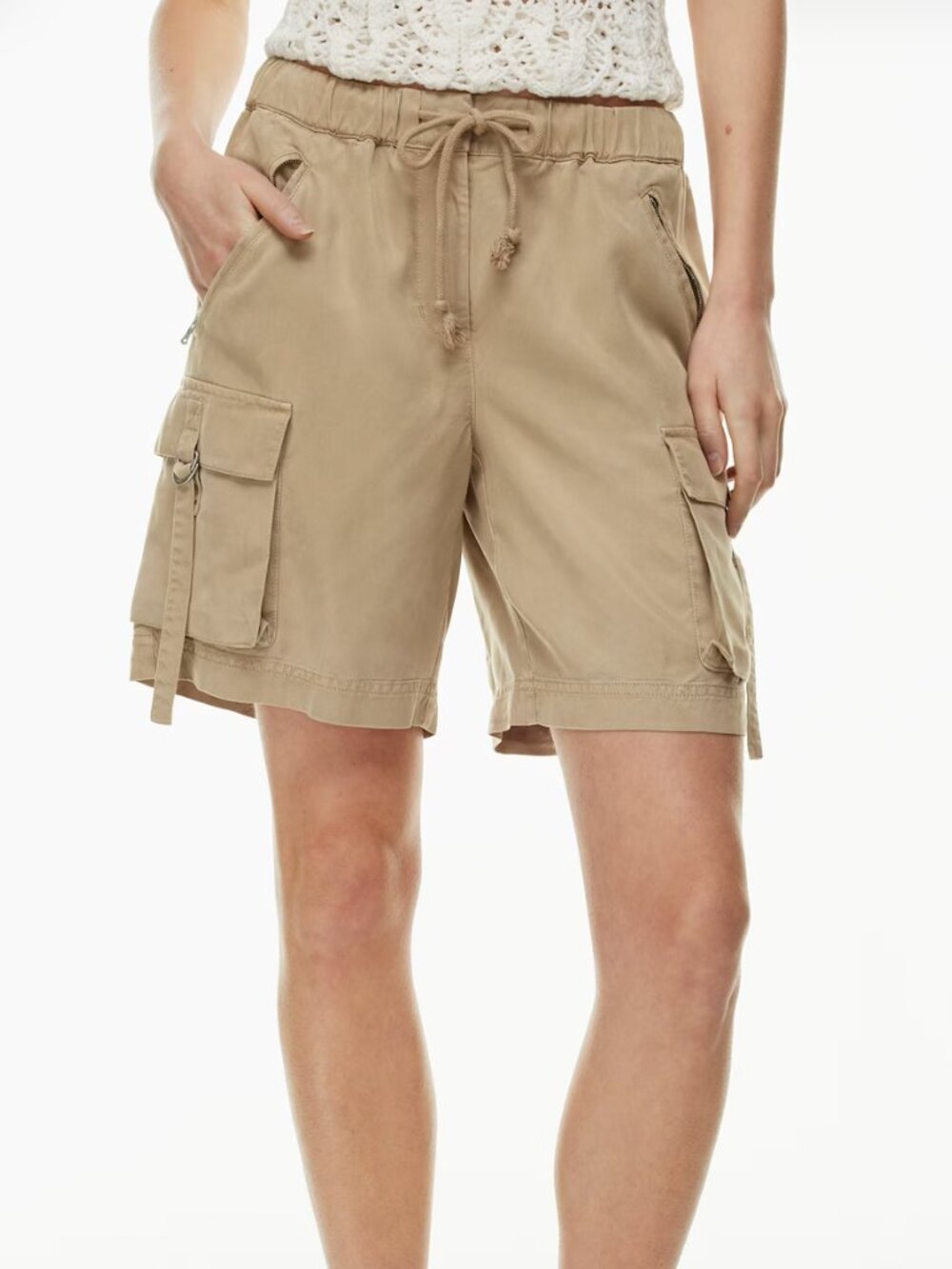Aritzia Little Moon Como Cargo Short Size M NWT - Picture 3 of 7